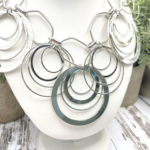Nena Silver Tone Statement Necklace Multi Circle Link Bib Necklace - Picture 4 of 6